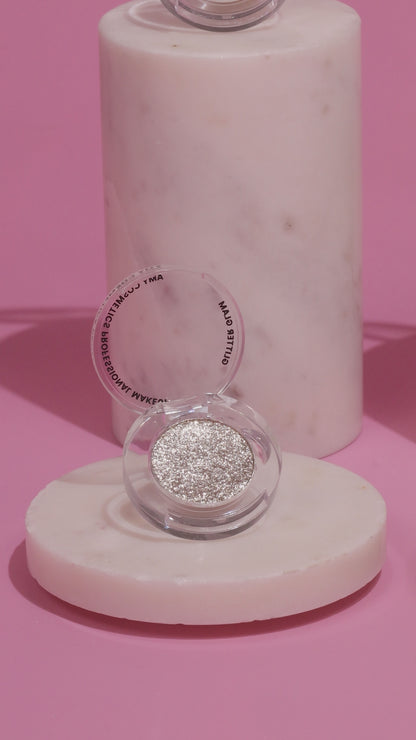 Dazzling Crystal Single Metallic Pressed Eyeshadow | Pigmented | Long-Wearing